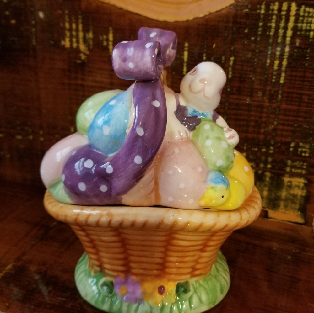 Ceramic Covered EASTER Egg Basket CANDY Dish